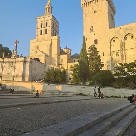 Maison Des Romarins بيت للعطل *