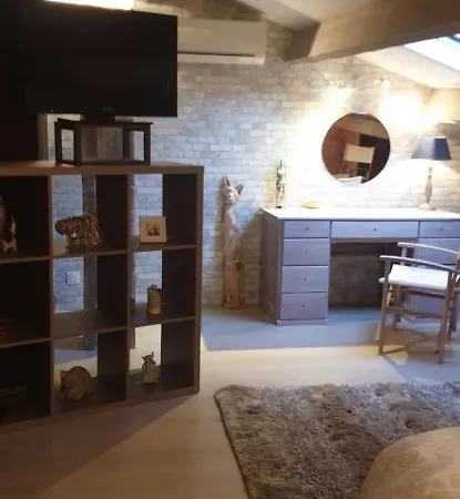 Maison Des Romarins بيت للعطل *